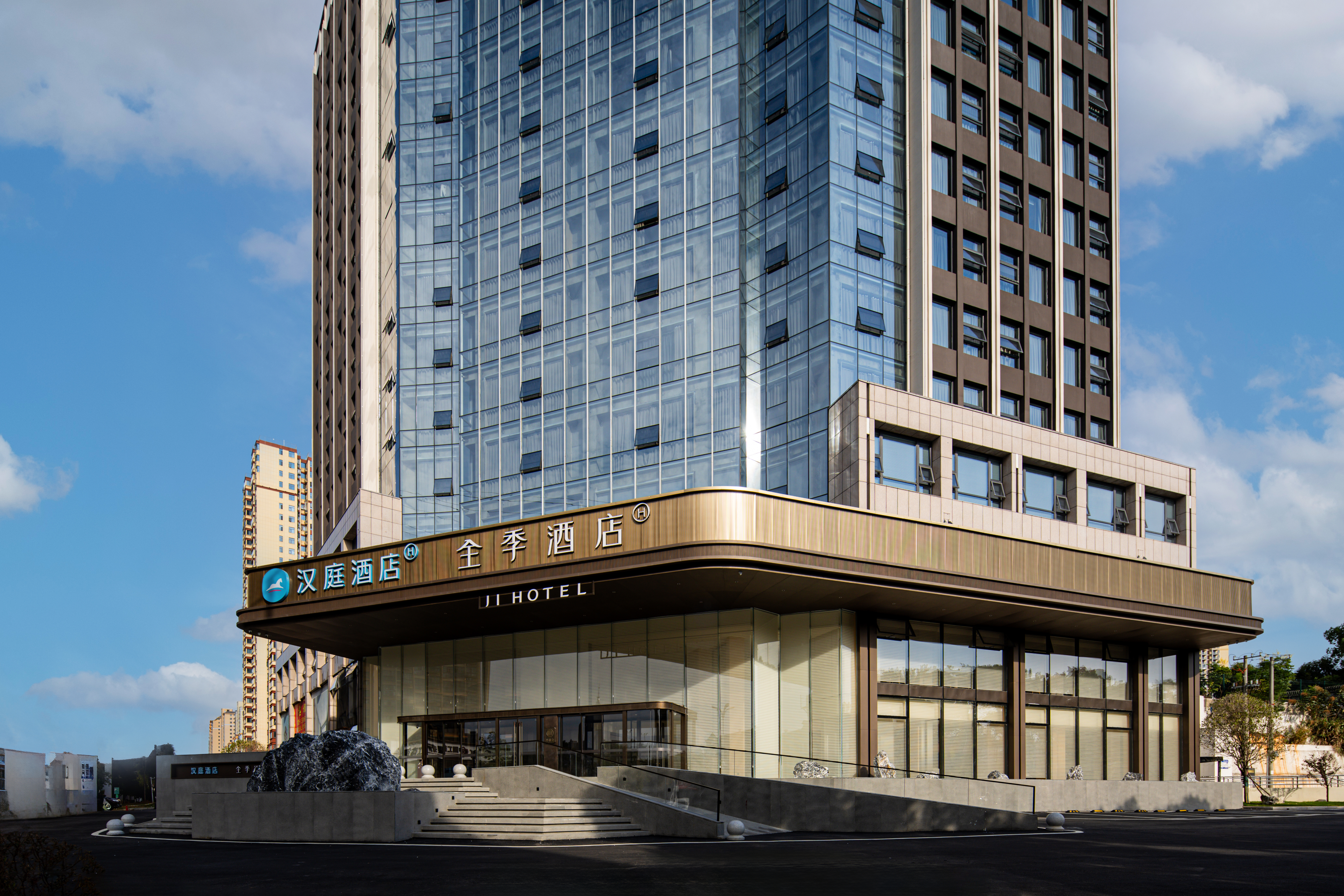 汉庭咸宁银泉大道十六潭公园酒店