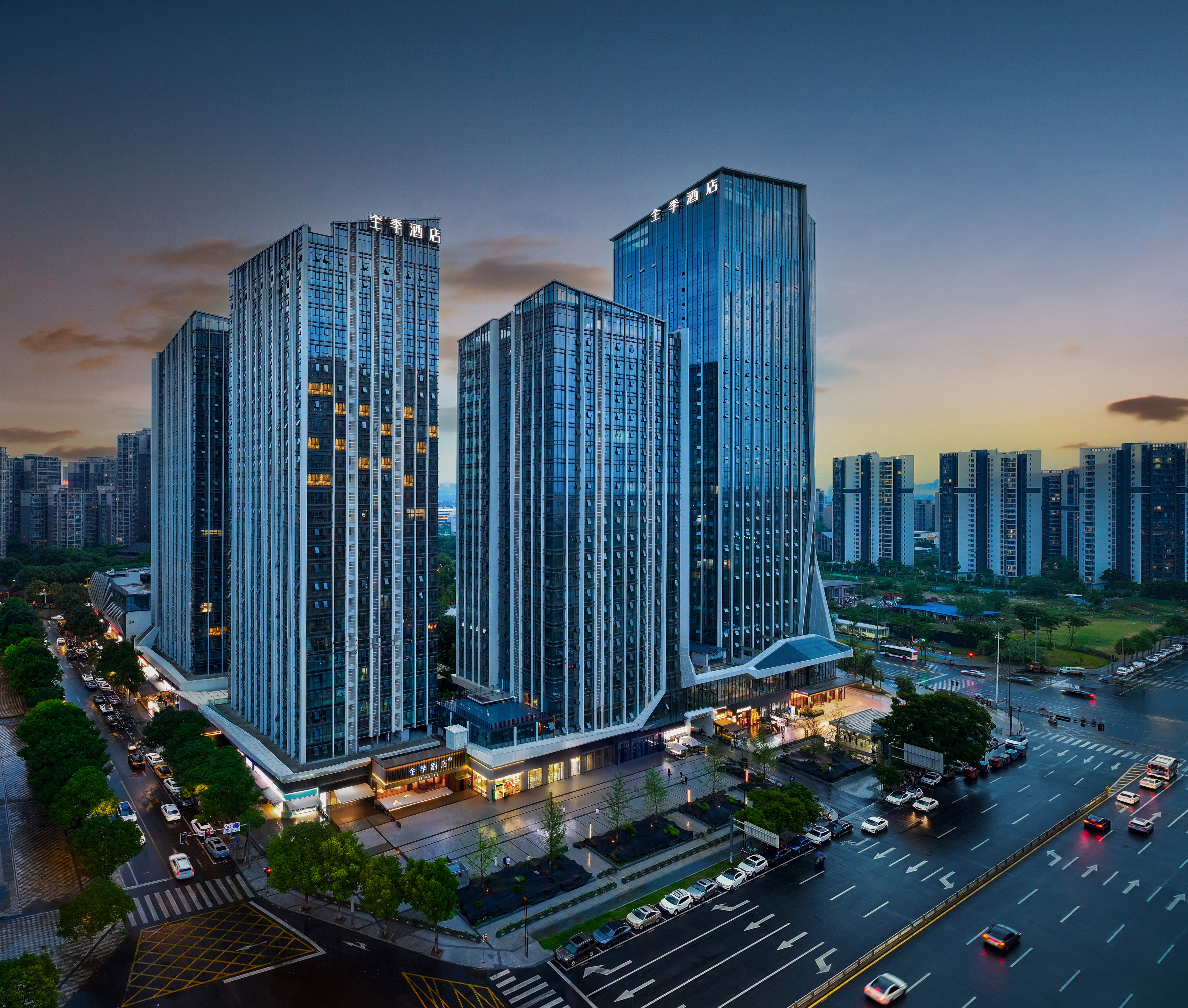 全季成都高新张家寺地铁站酒店