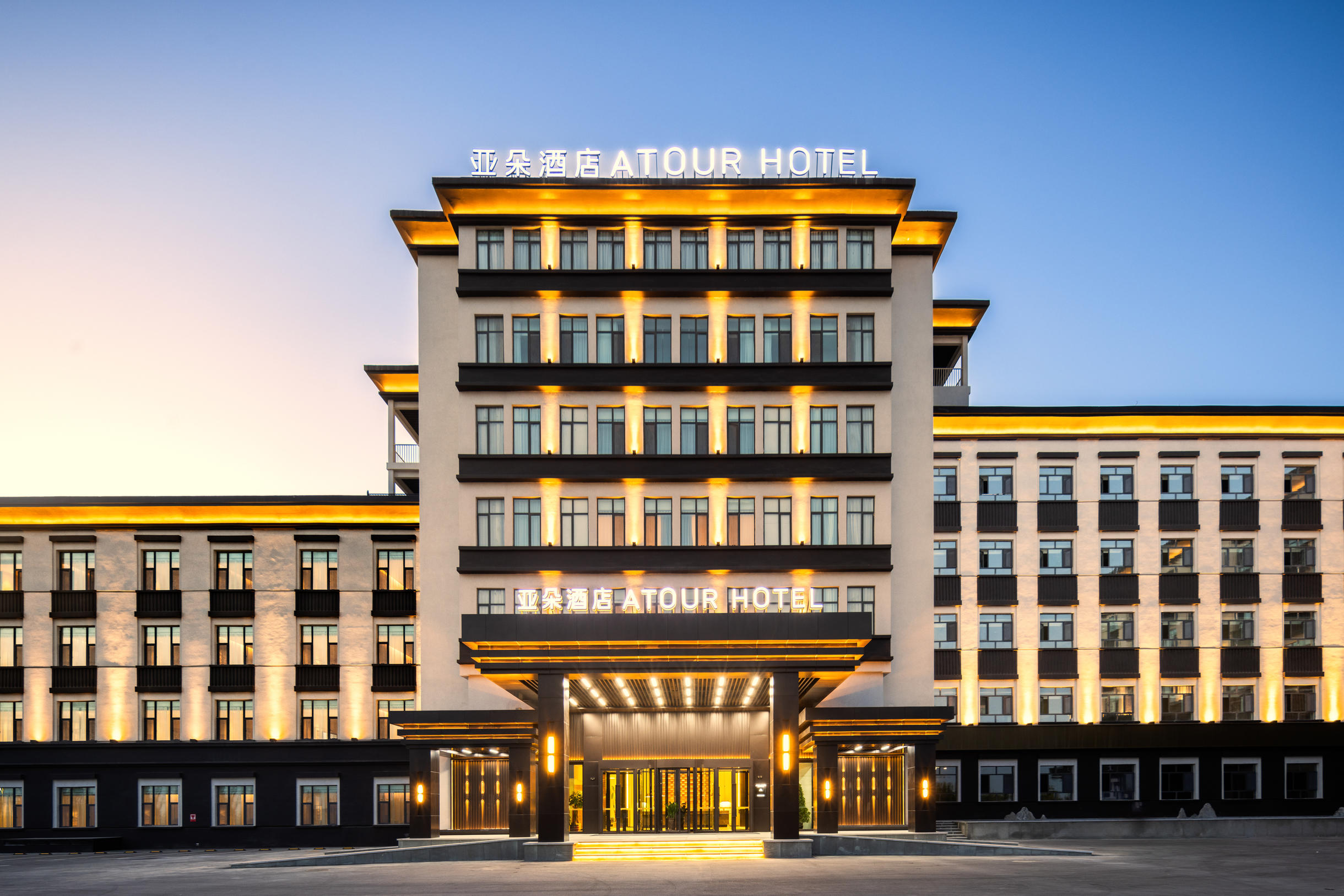 喀什徕宁国际机场迎宾大道亚朵酒店