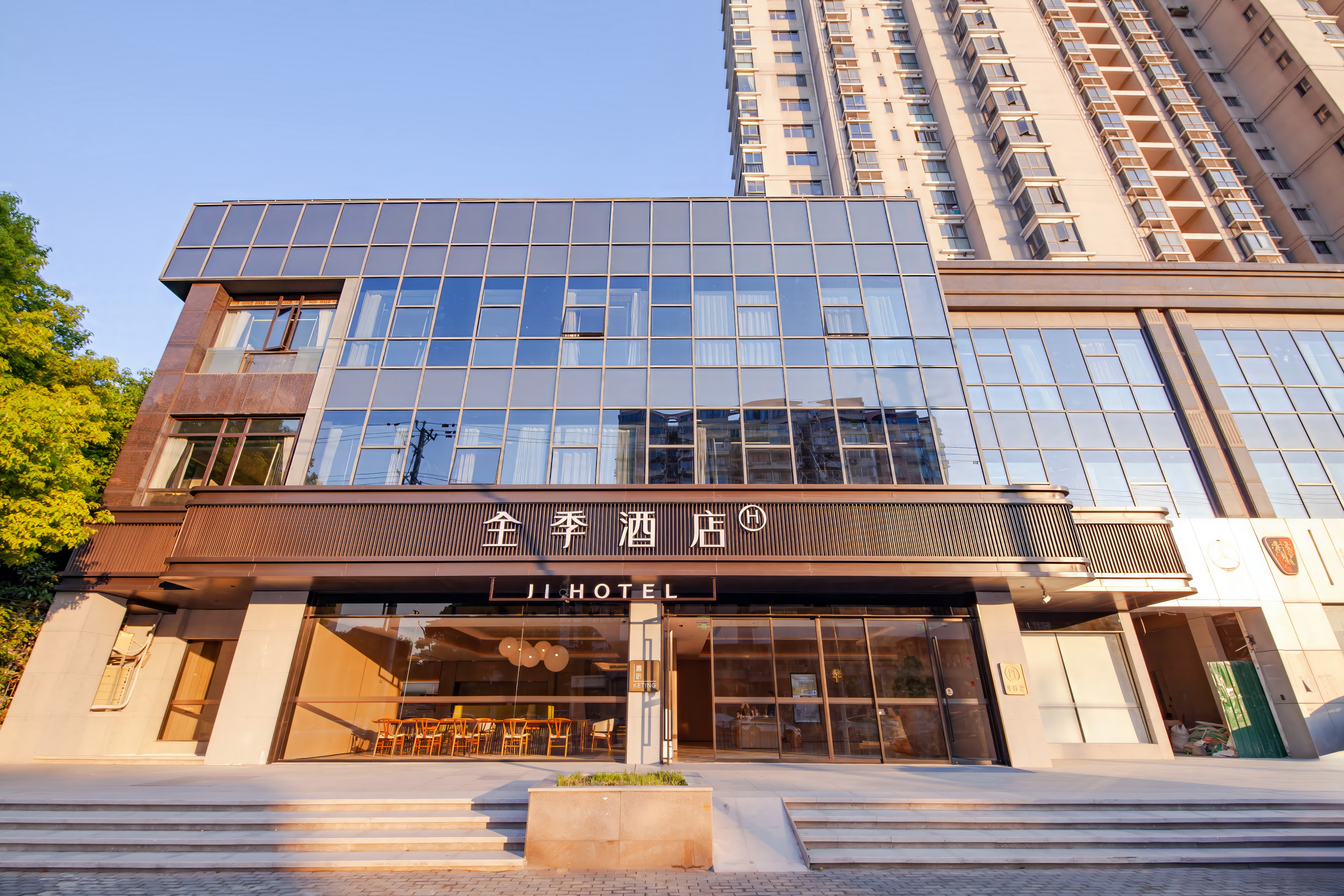 全季上海新华医院酒店