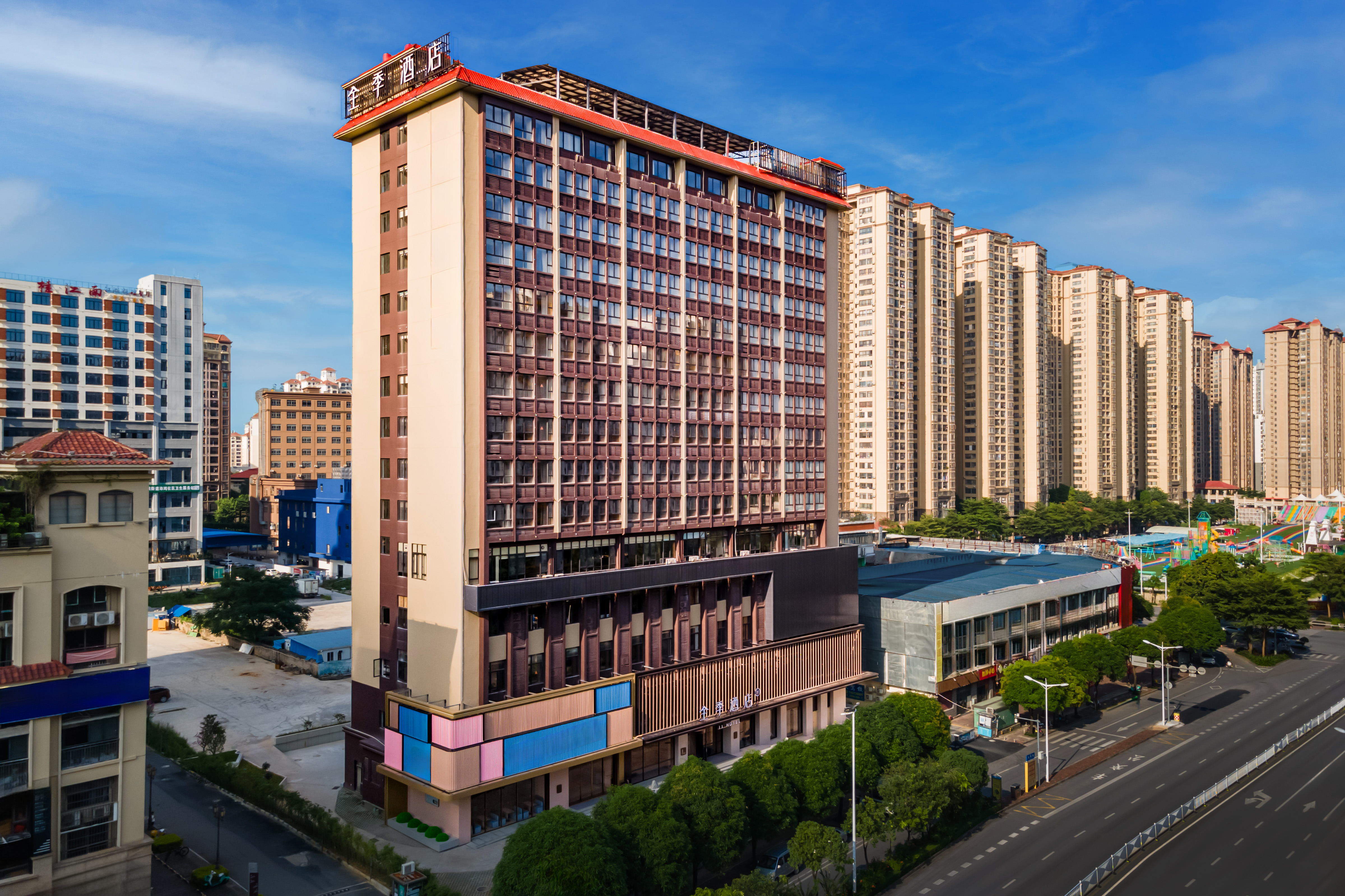 全季南宁江南盛天地酒店