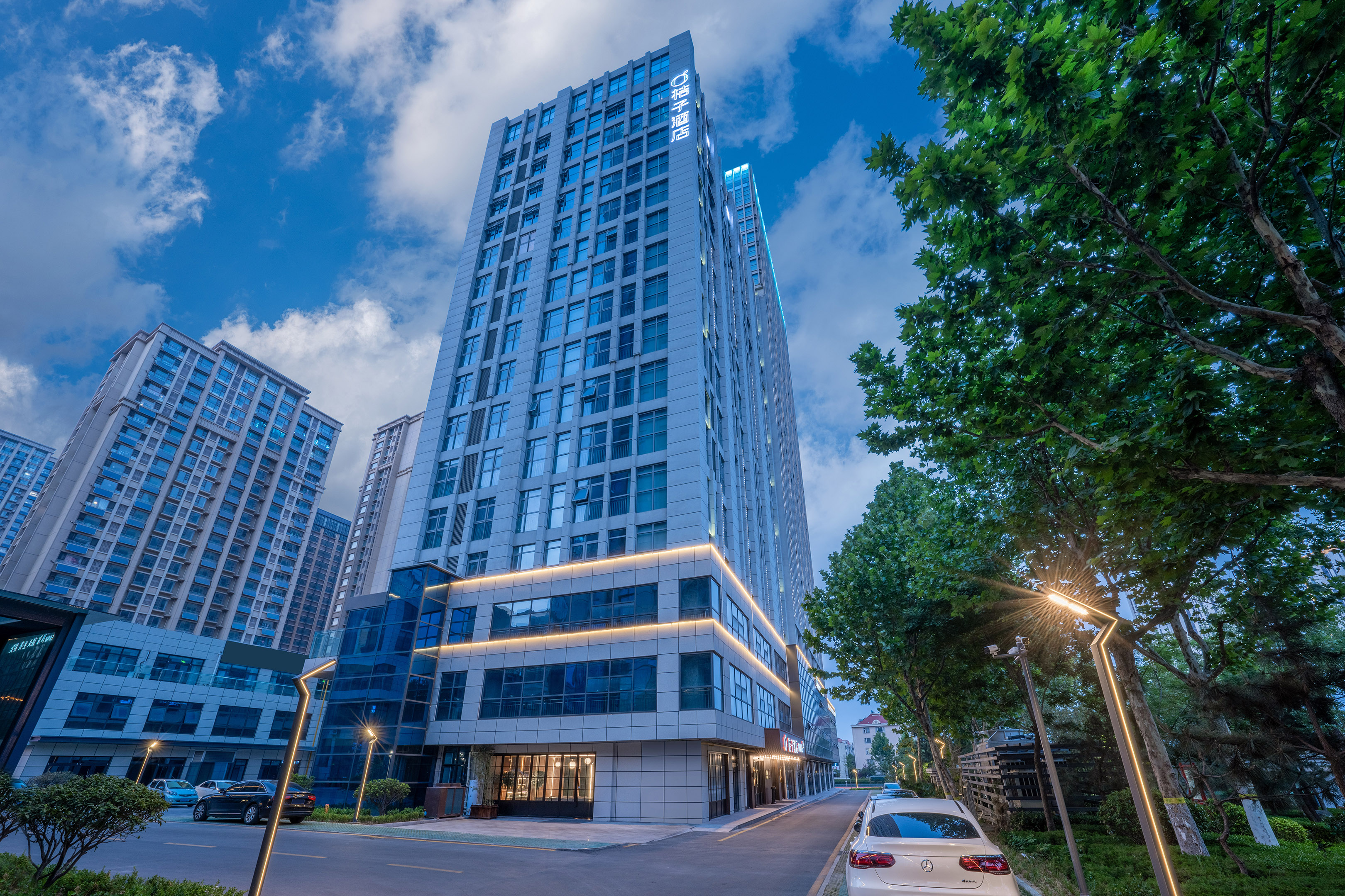 桔子日照万象汇万平口景区酒店