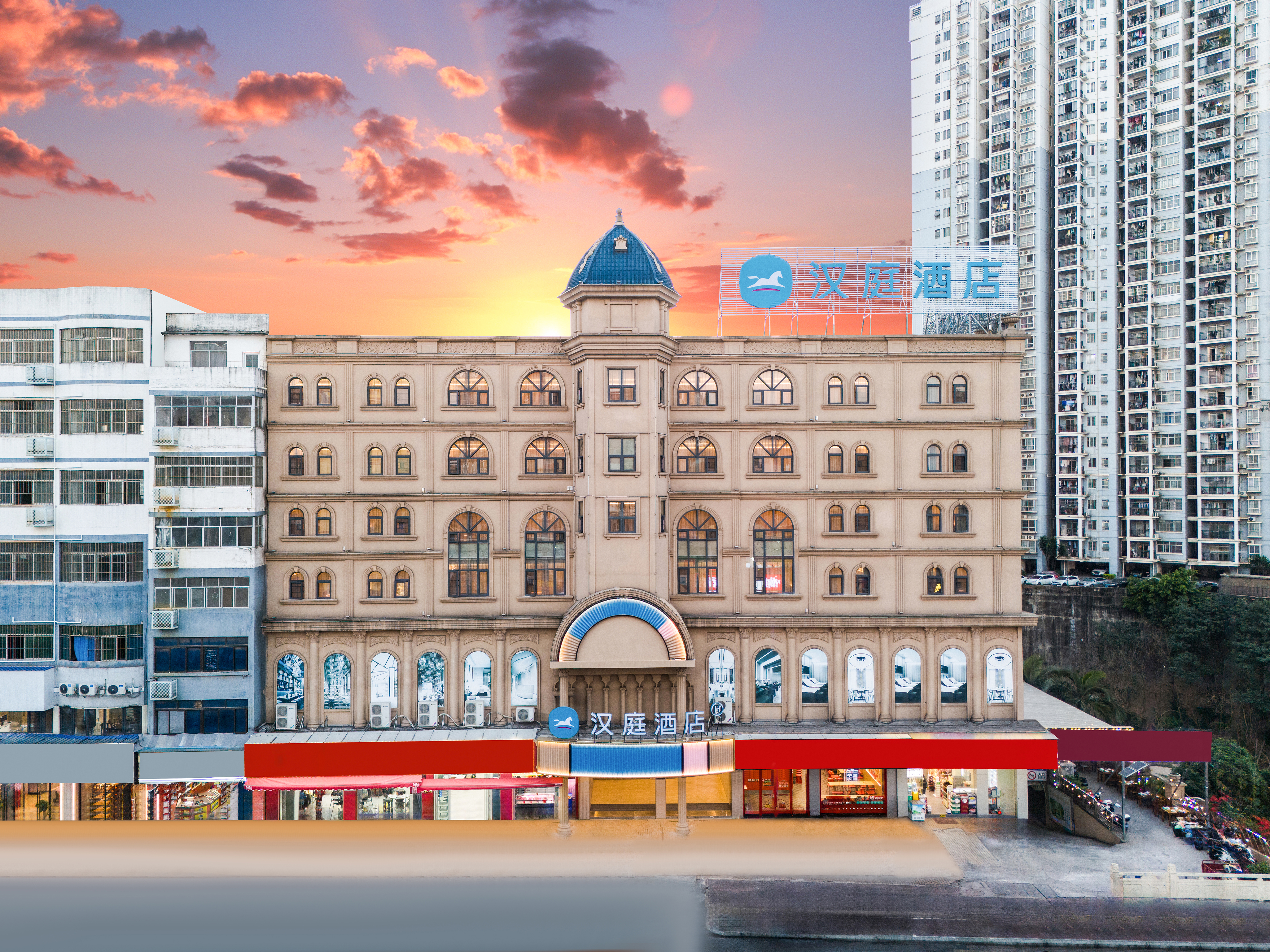 汉庭南宁江南客运站地铁站酒店