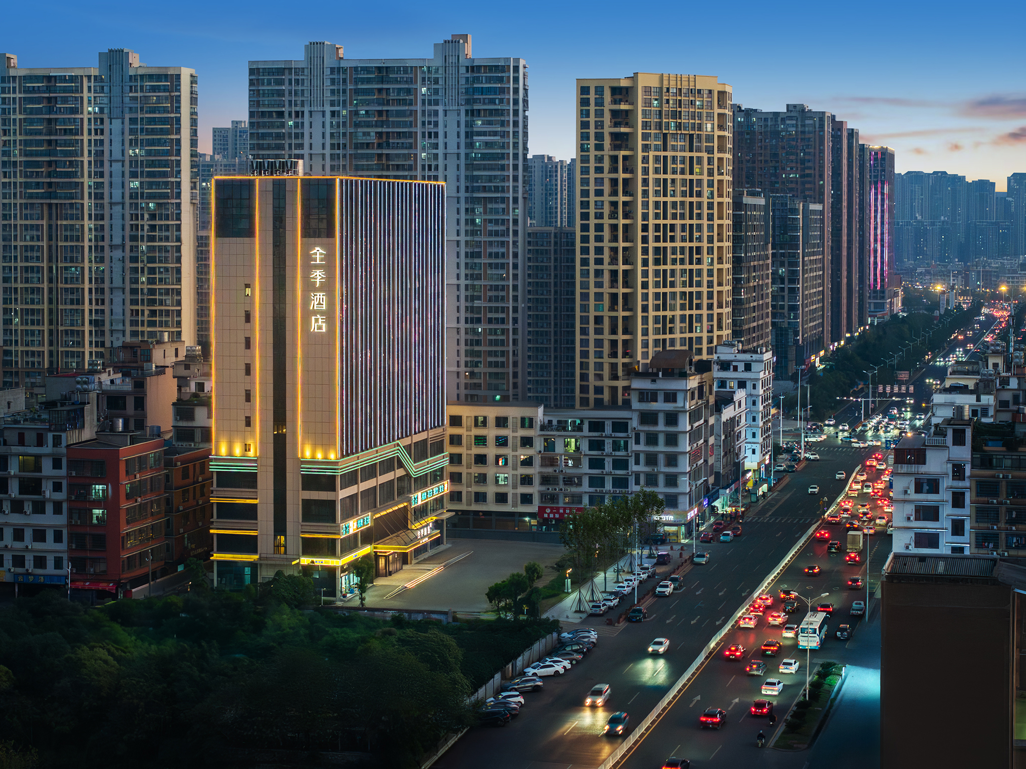 全季长沙月亮岛罐子岭地铁站酒店