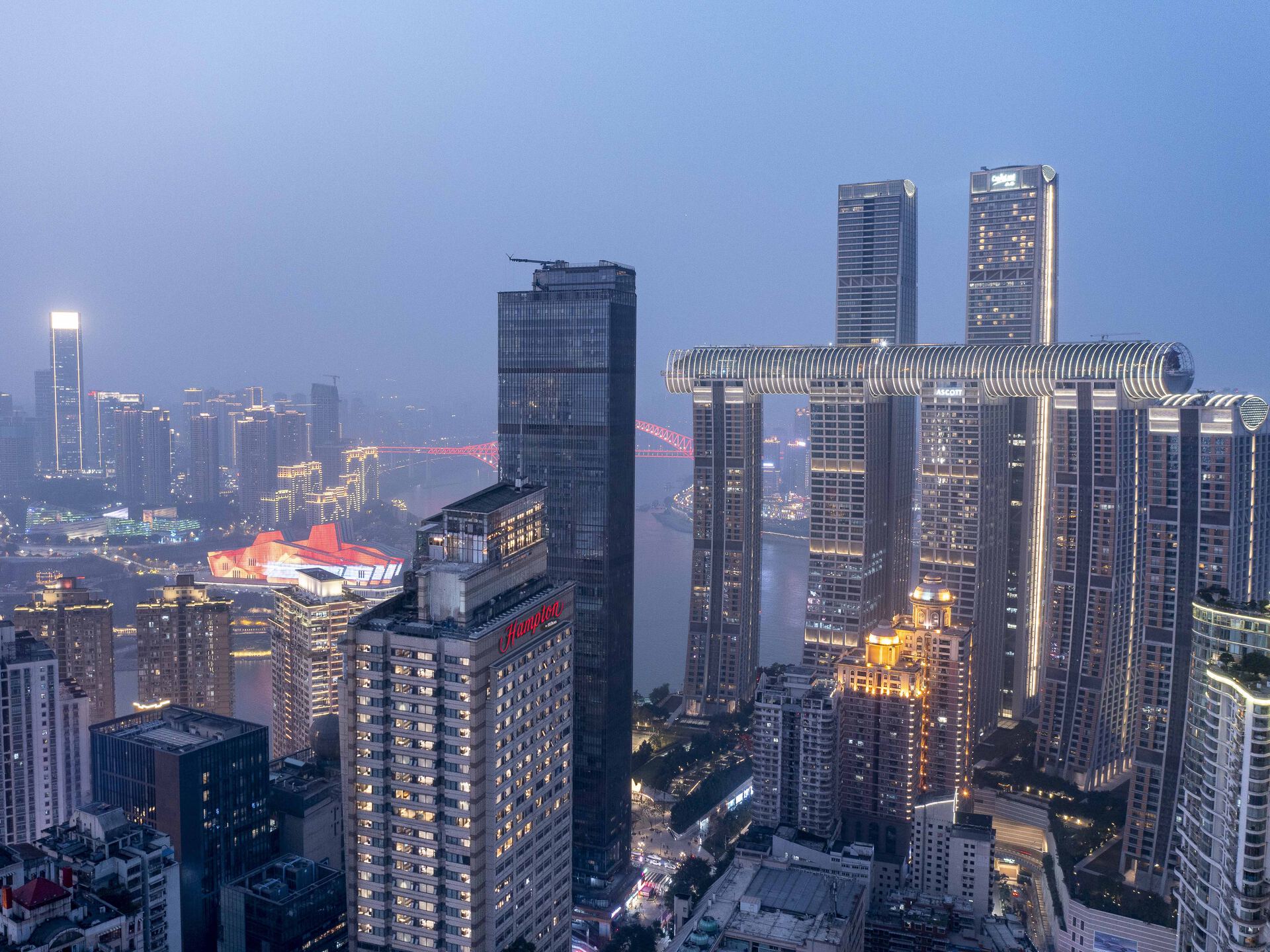 重庆解放碑洪崖洞江景希尔顿欢朋酒店