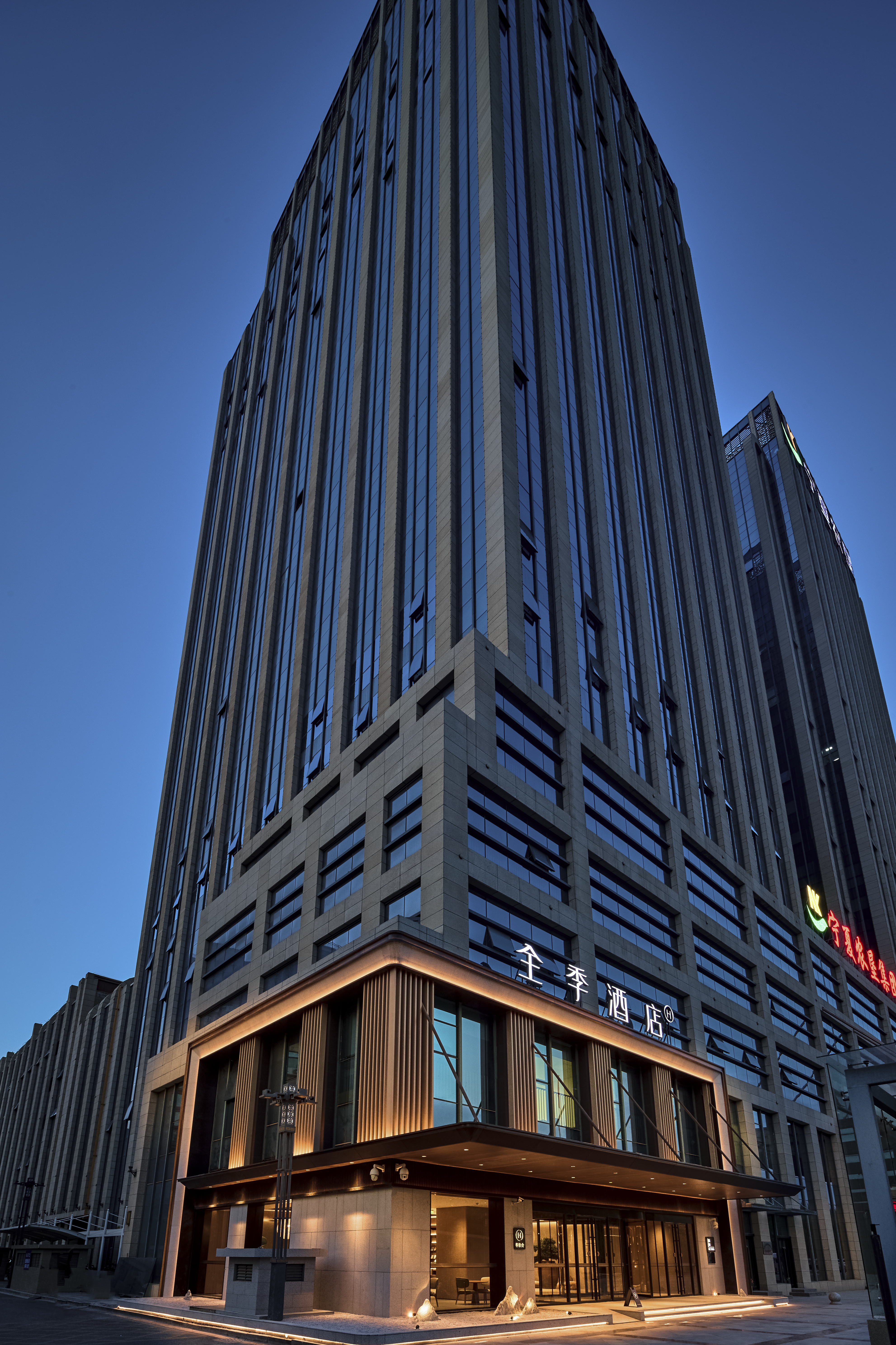 全季银川火车站农垦大厦酒店