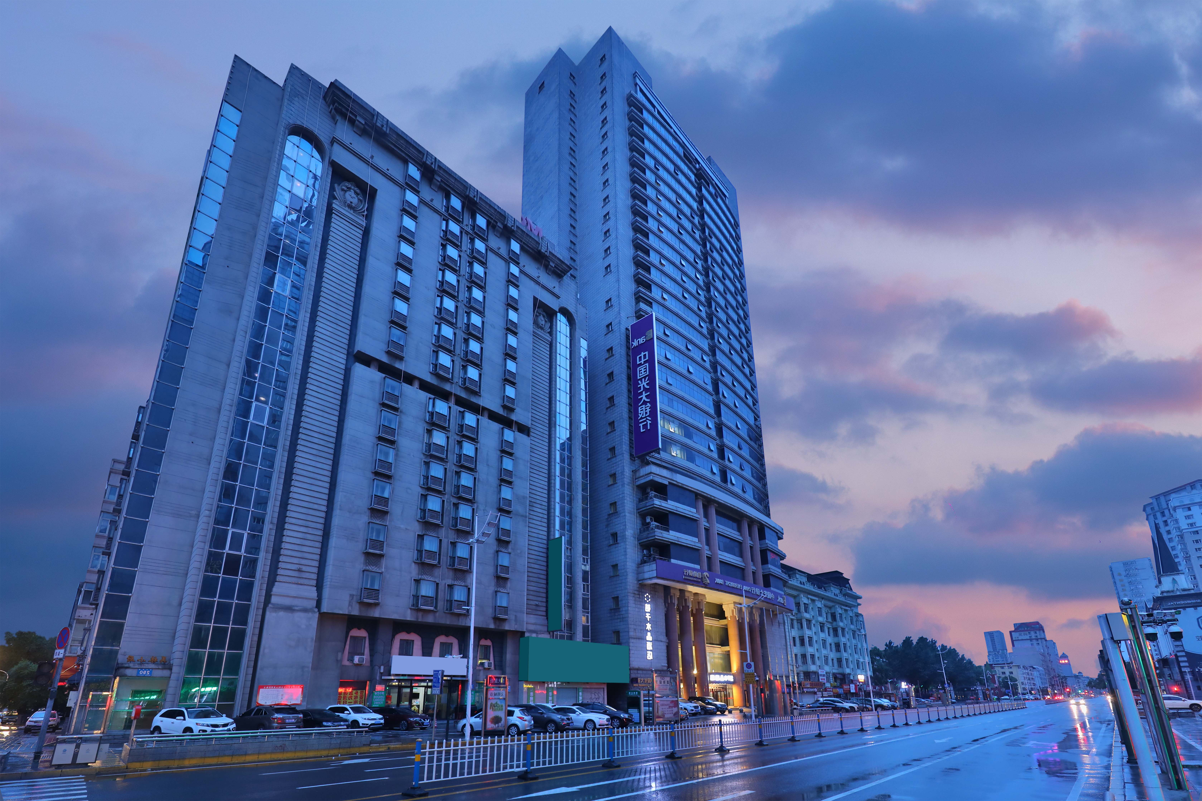 哈尔滨火车站医大一院桔子水晶酒店