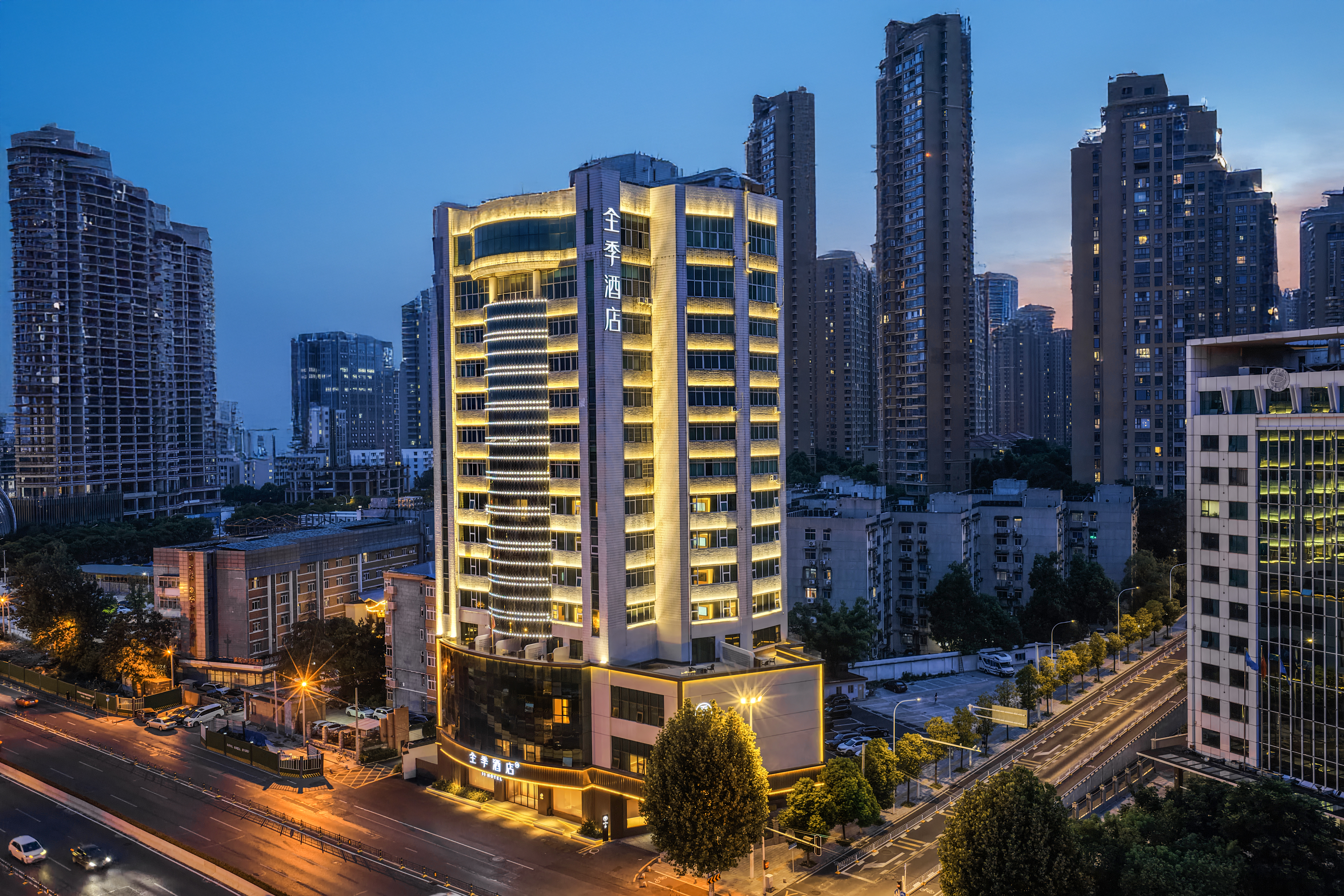 全季武汉东湖湖北省博物馆酒店