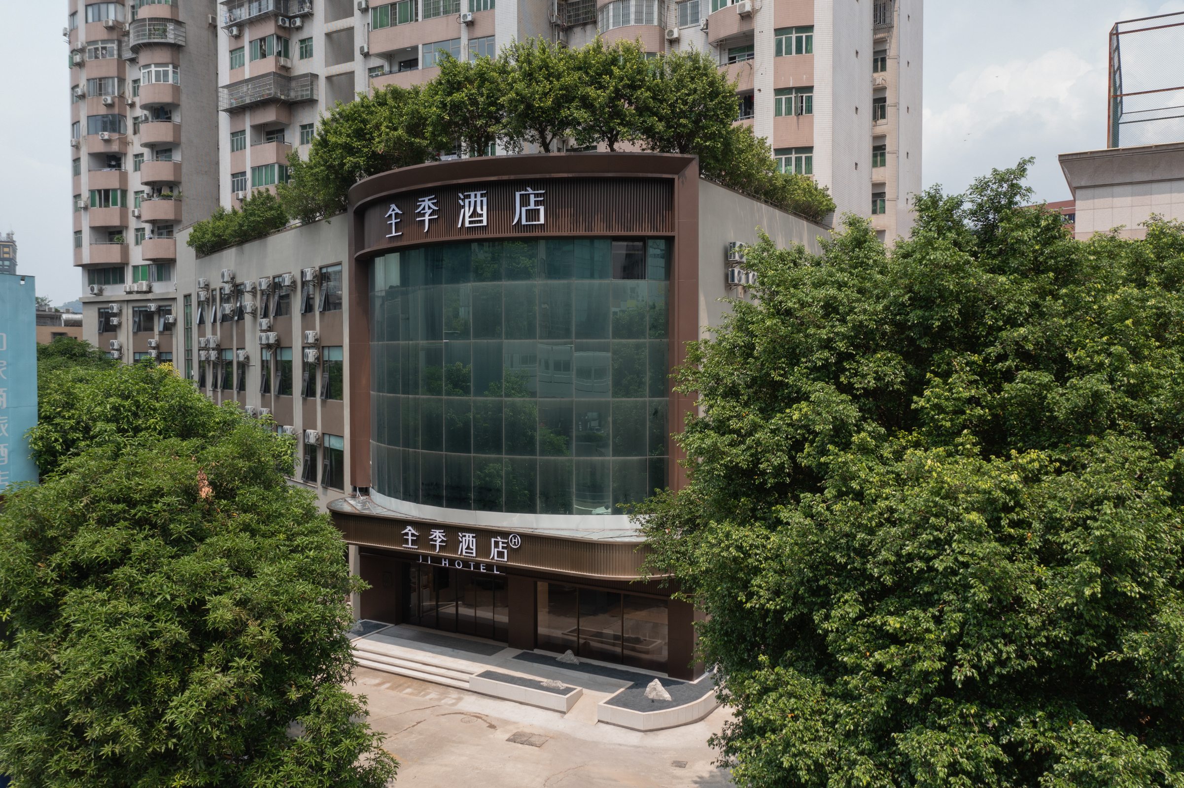 全季广州天河燕塘地铁站酒店