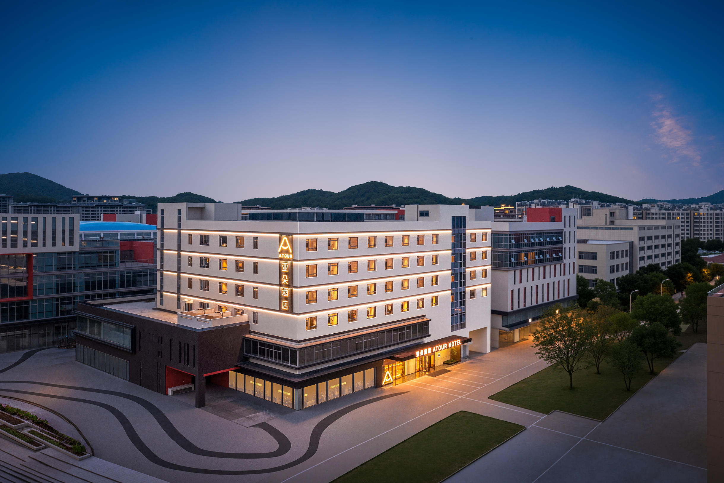 无锡鼋头渚风景区梅园太湖新光亚朵酒店