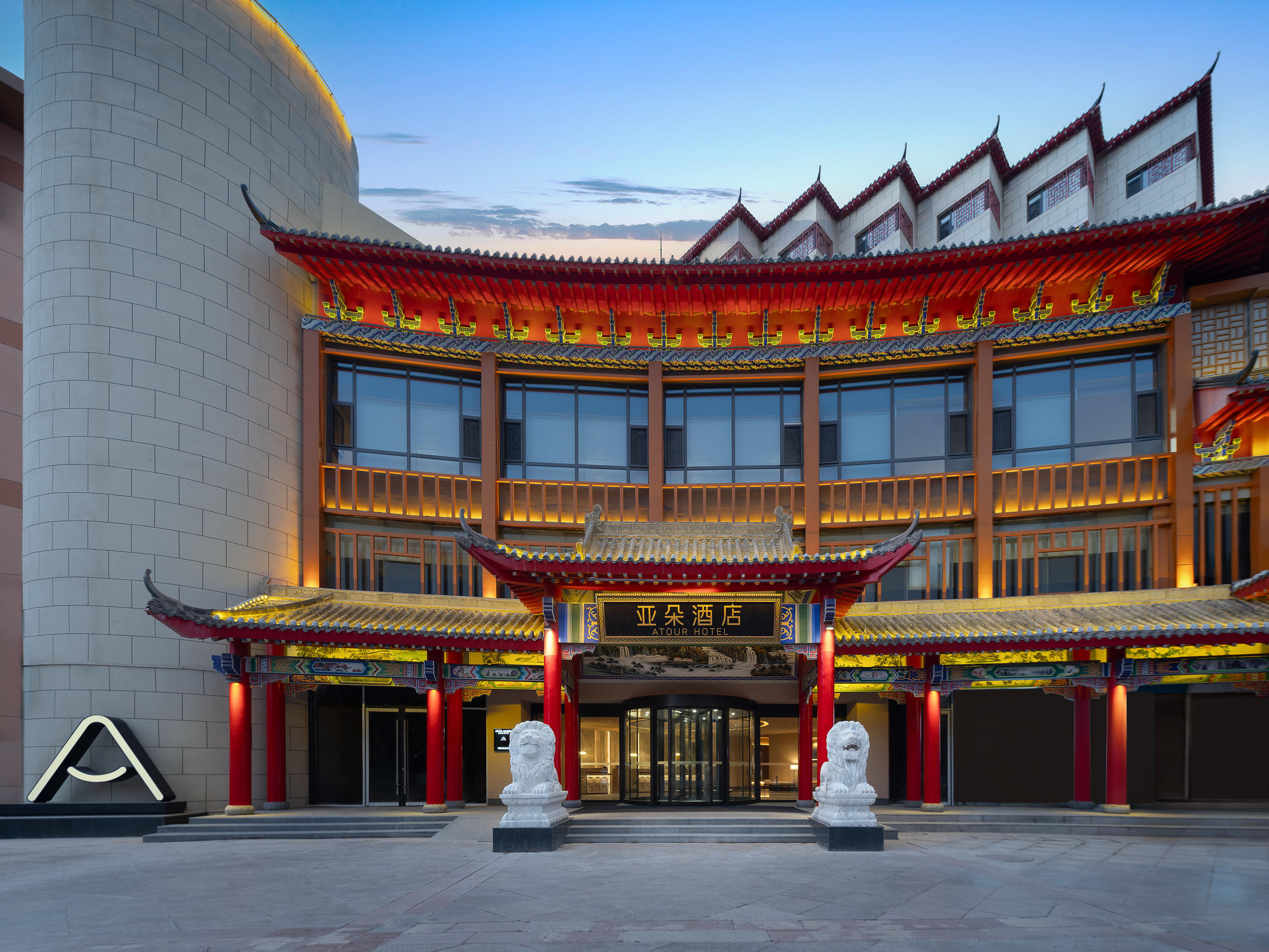 中卫鼓楼步行街亚朵酒店