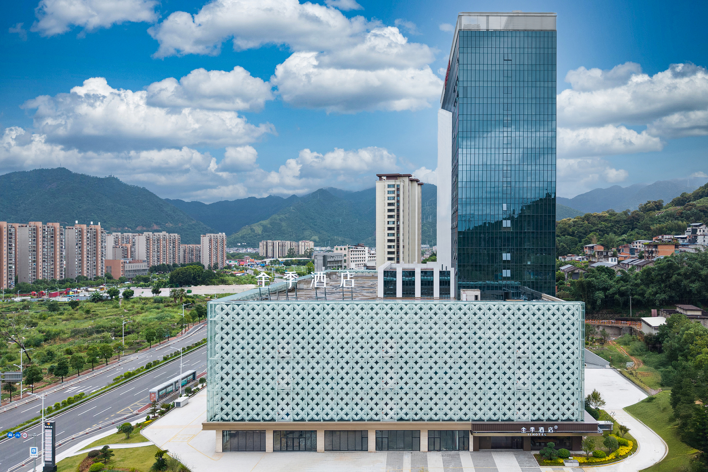 全季宁德锂电小镇国道路酒店