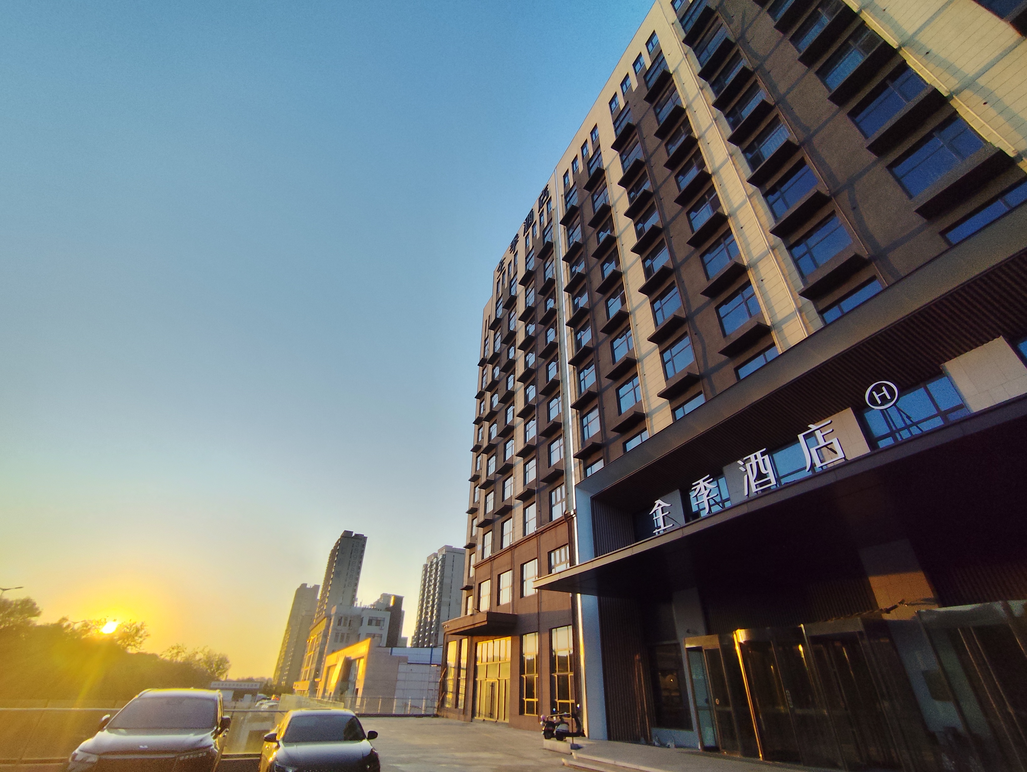 全季威海北站火炬八街酒店