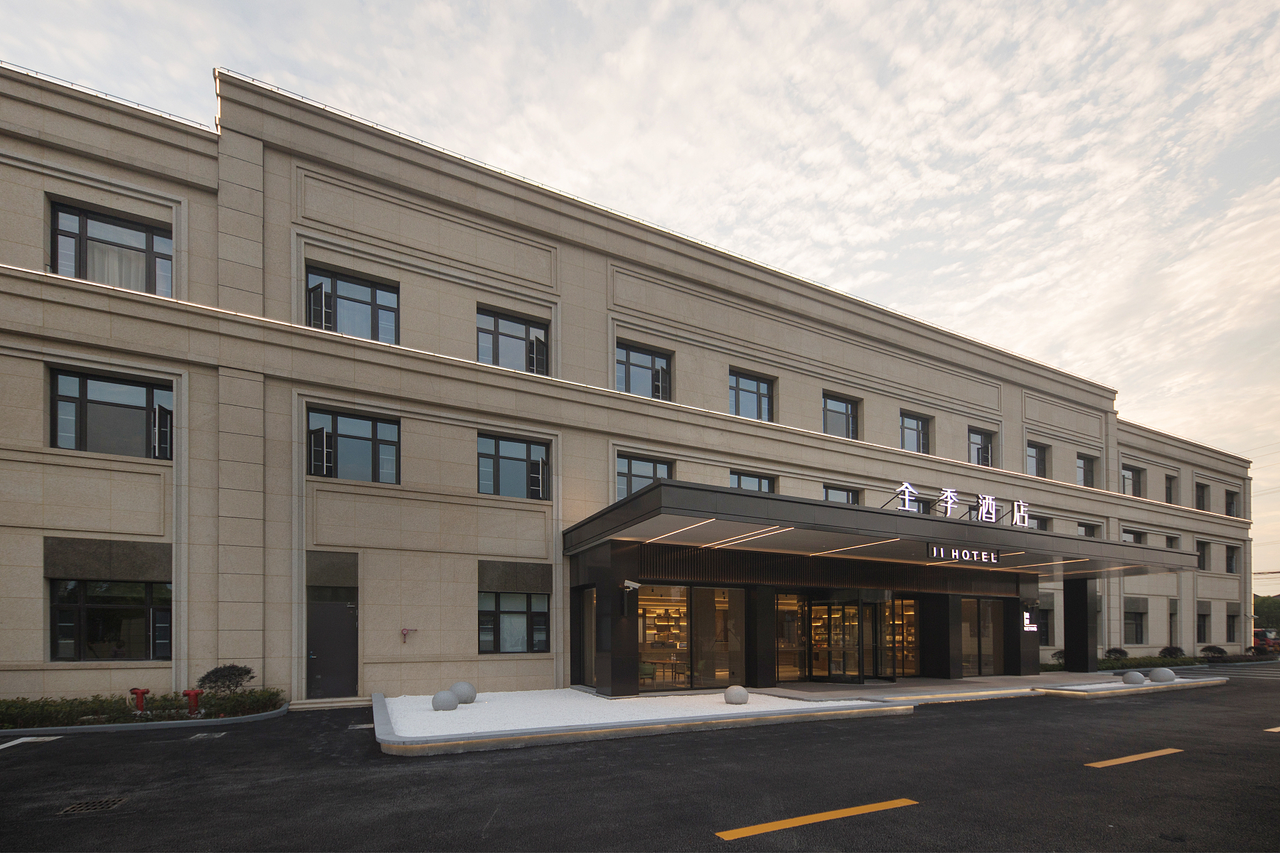 全季上海宝安公路地铁站酒店