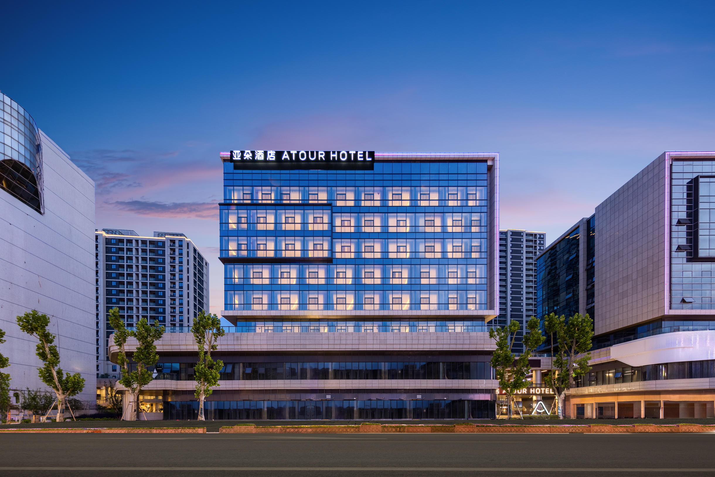 舟山定海古城解放西路亚朵酒店