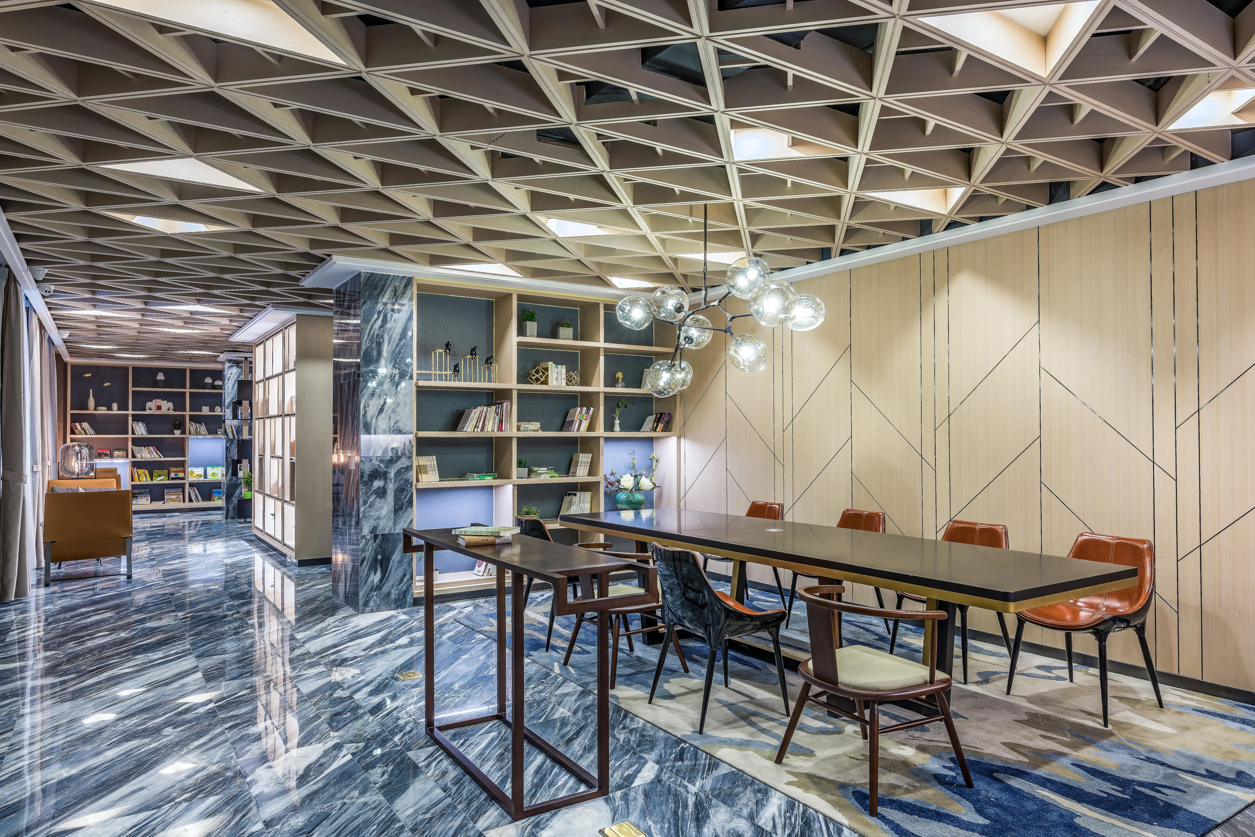 杭州西湖湖滨凤起路亚朵酒店