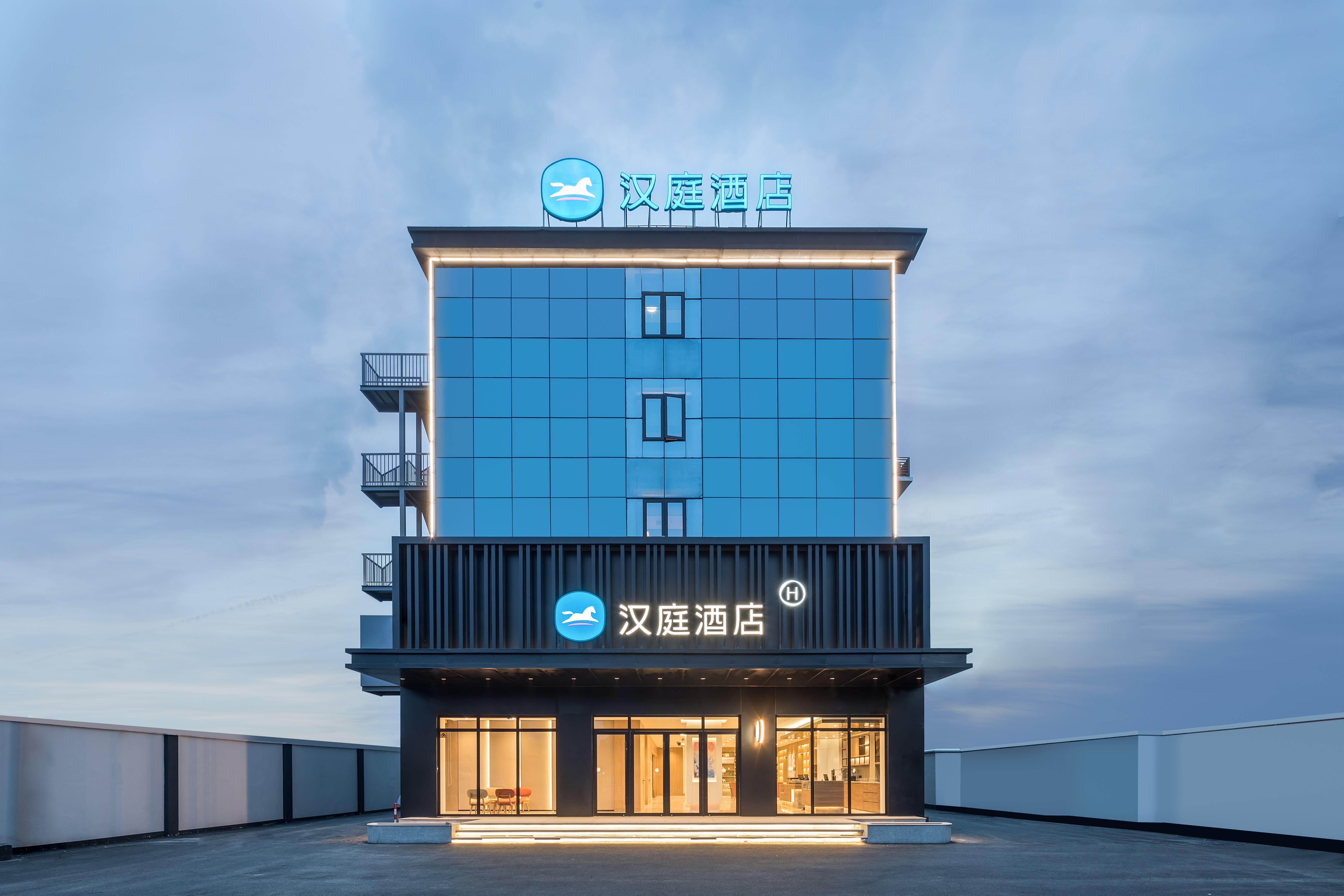 汉庭上海石洞口码头酒店