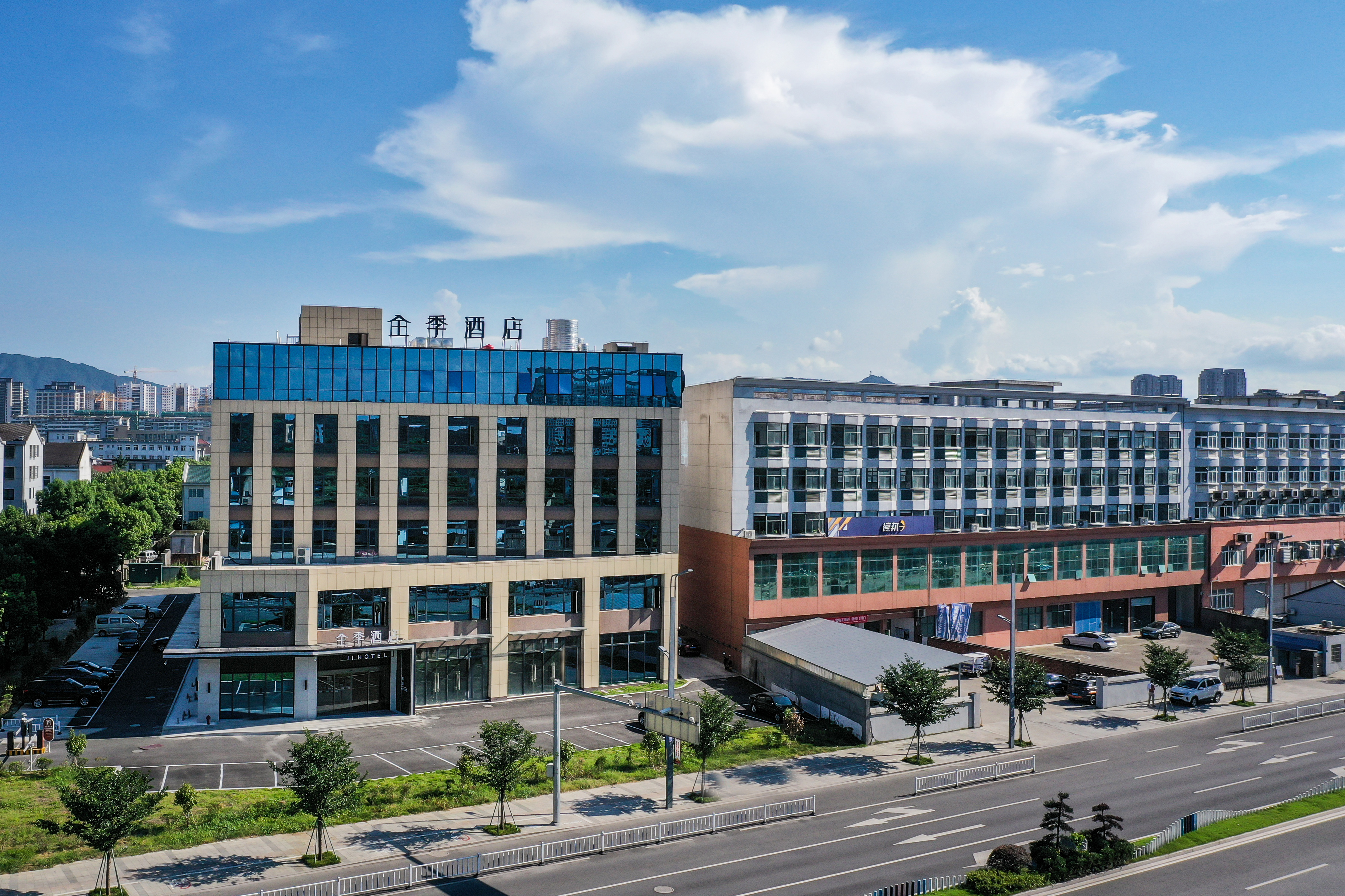 全季宁波奉化金钟广场酒店