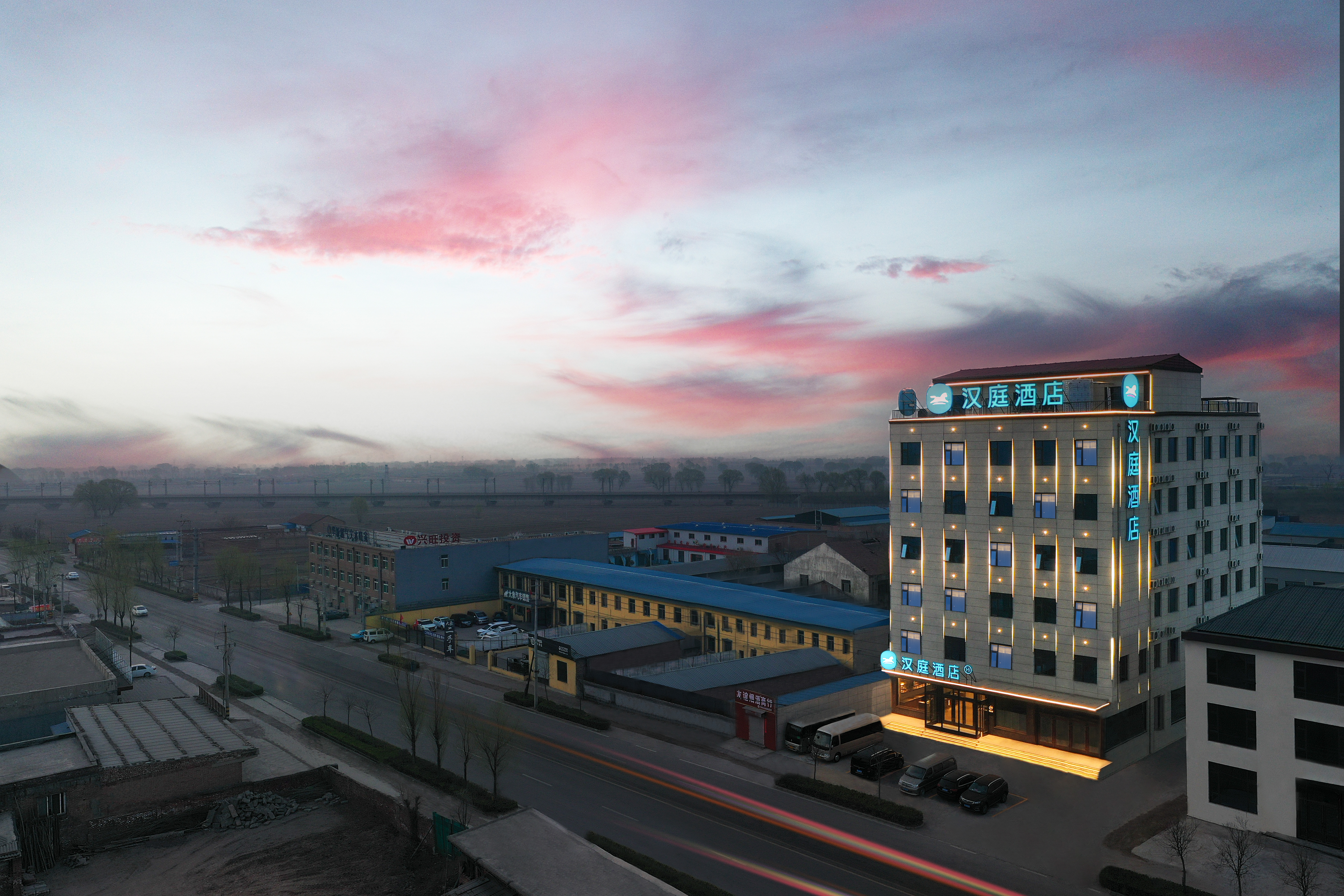 汉庭吕梁文水南二环酒店