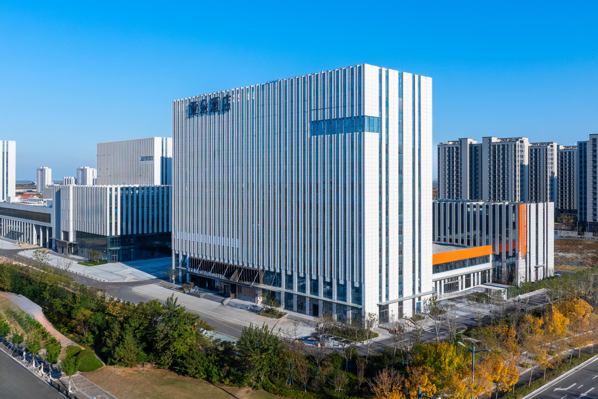 连云港徐圩新区政务中心亚朵酒店