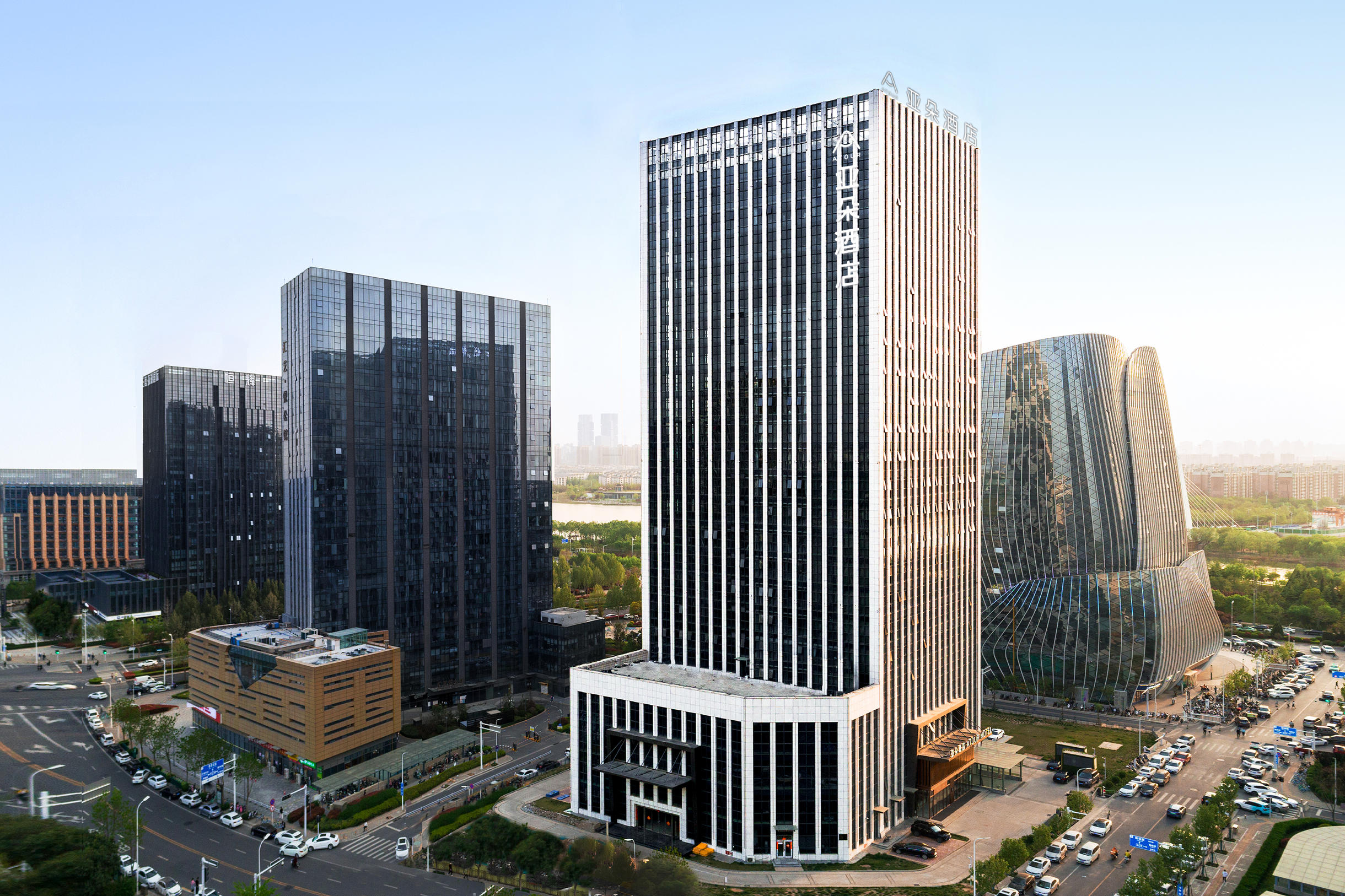 郑州东站龙子湖亚朵酒店