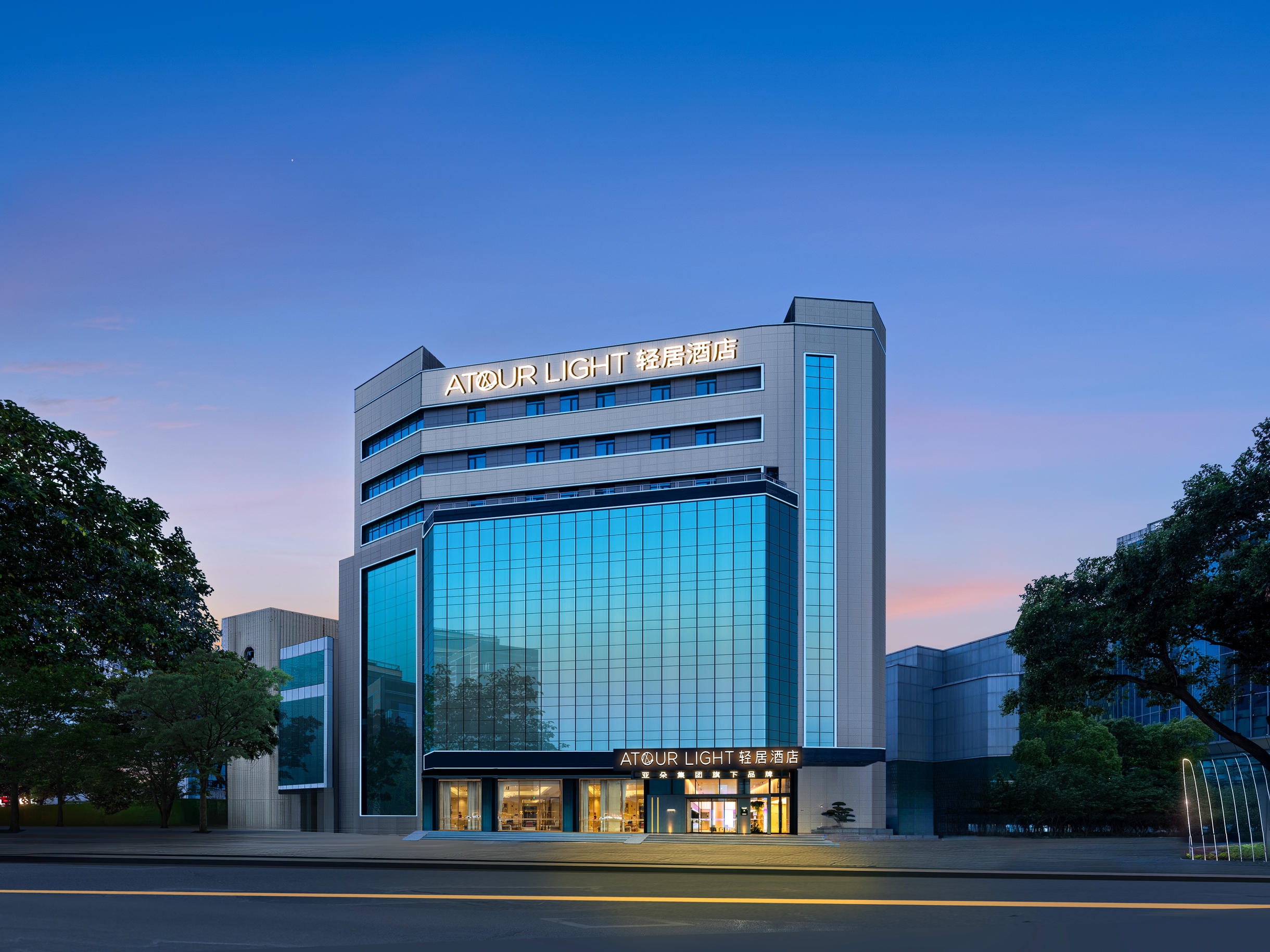 武汉江汉路循礼门地铁站轻居酒店