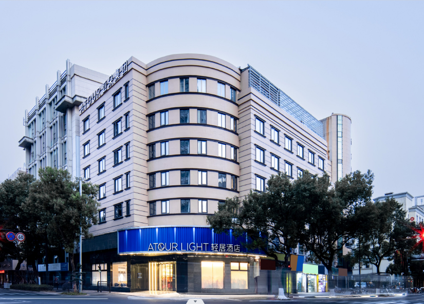 舟山定海人民南路轻居酒店