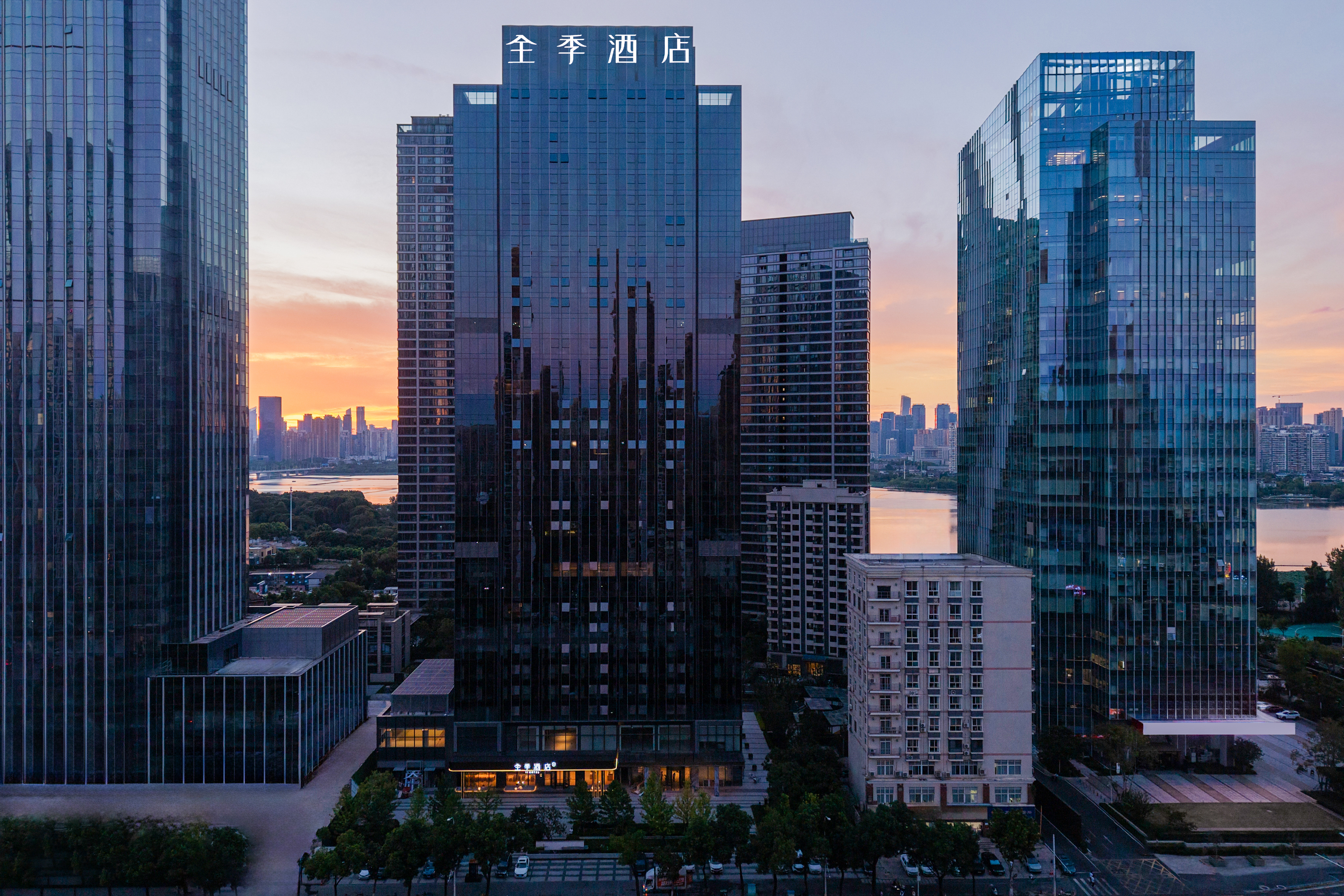 全季武汉中北路楚河汉街酒店