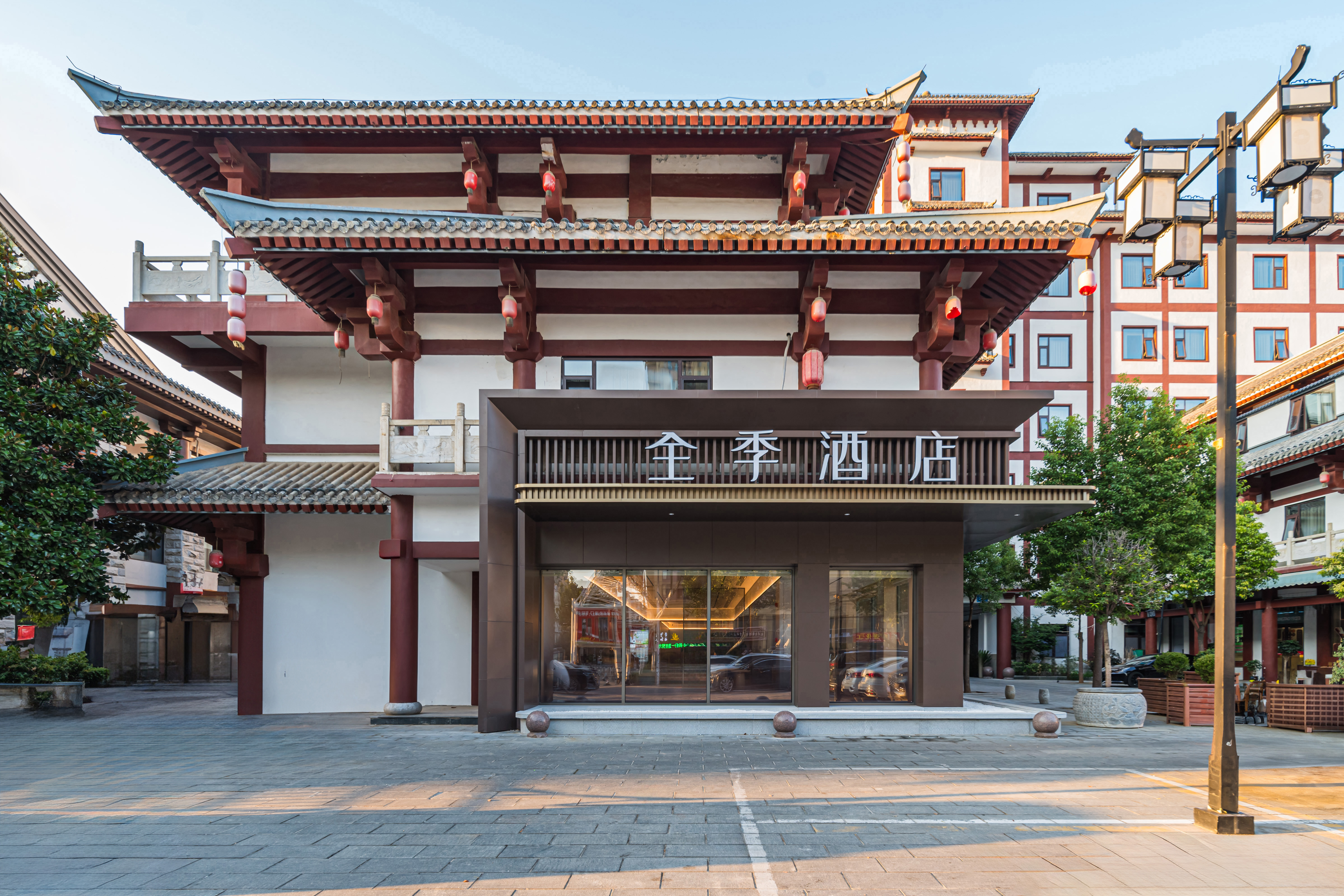 全季滕州龙泉广场酒店