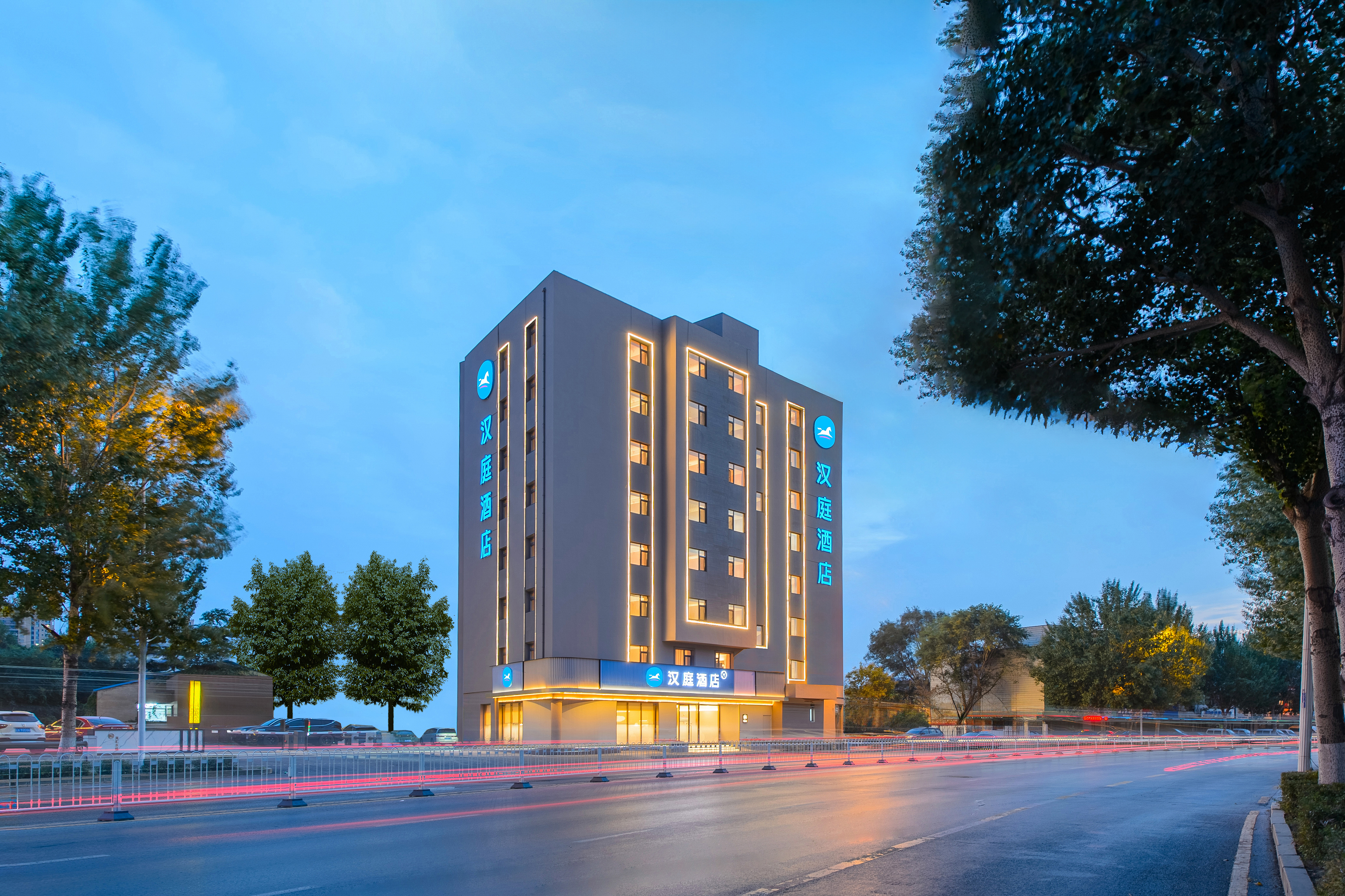 汉庭沈阳张士地铁站酒店