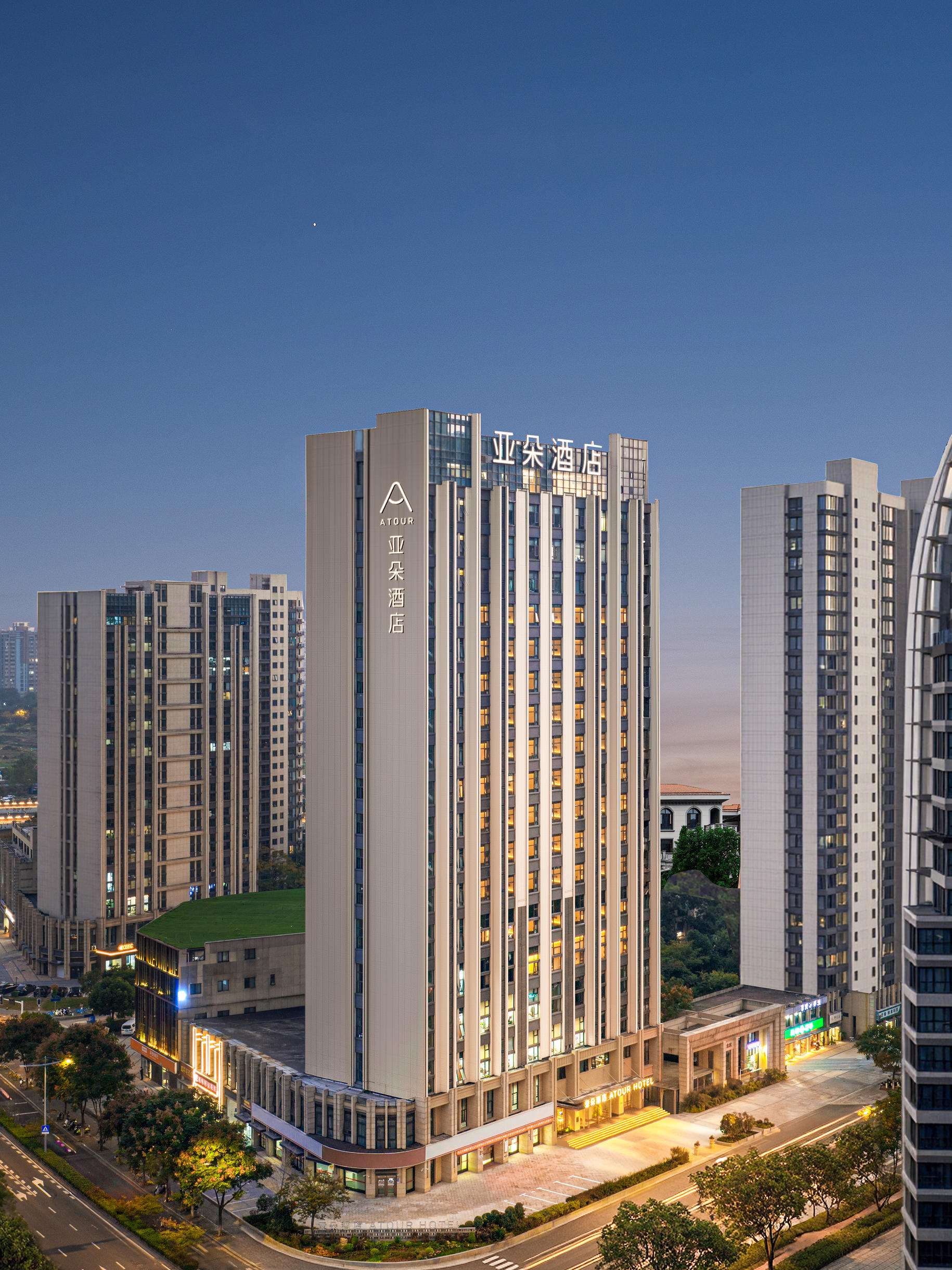 南京南站南广场亚朵酒店