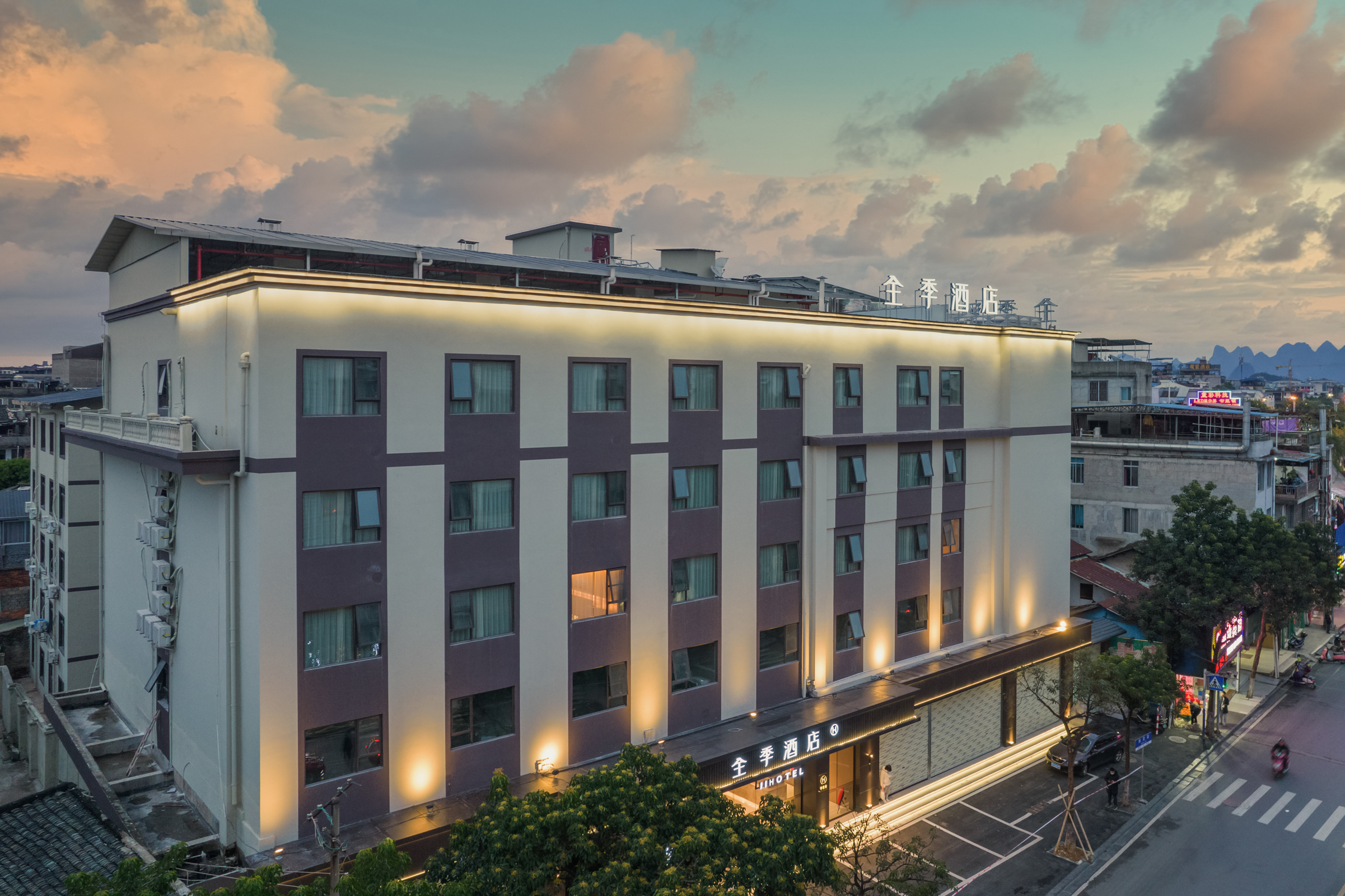 全季桂林象鼻山景区解放桥酒店