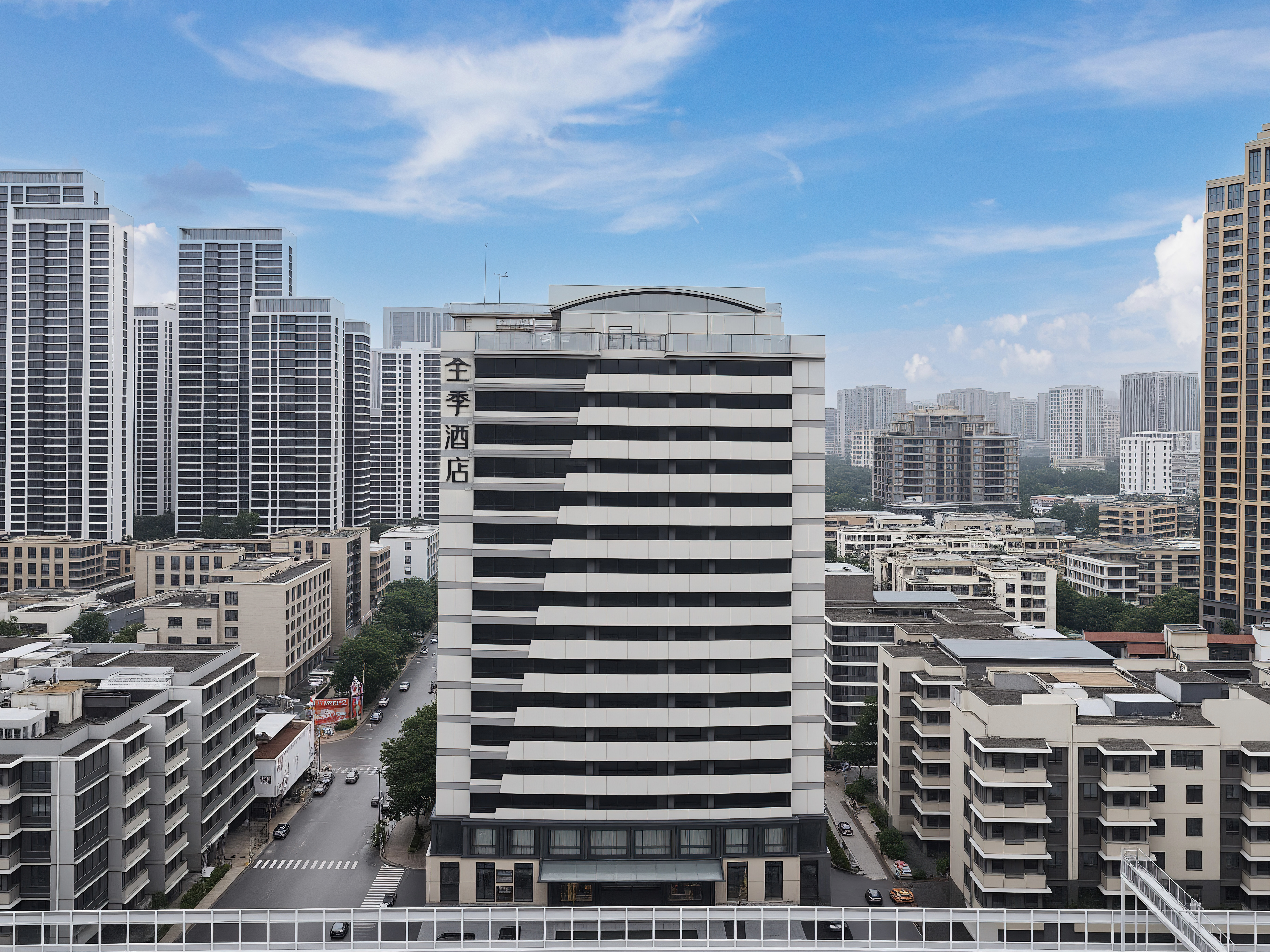 全季武汉汉口火车站唐家墩酒店